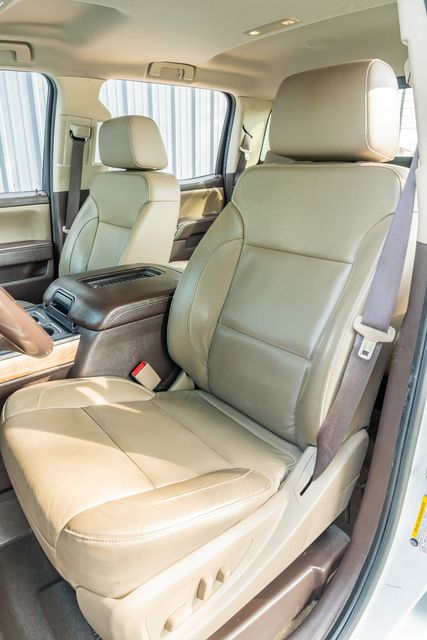 2018 Chevrolet Silverado 3500HD LTZ CREW CAB SRW 4X4 / LOADED / REGULAR SERVICE | Austin, TX | Rocky Mountain Truck Stop Austin 2018 Chevrolet Silverado 3500HD LTZ CREW CAB SRW 4X4 / LOADED / REGULAR SERVICE | Austin, TX | Rocky Mountain Truck Stop Austin