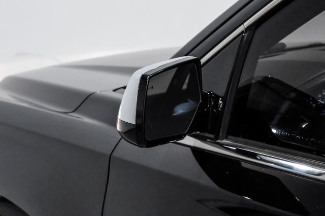 2018 Chevrolet Suburban Premier Moonroof RearDVD RearCaptains | Dallas, TX | Stevens Motor Company LLC 2018 Chevrolet Suburban Premier Moonroof RearDVD RearCaptains | Dallas, TX | Stevens Motor Company LLC