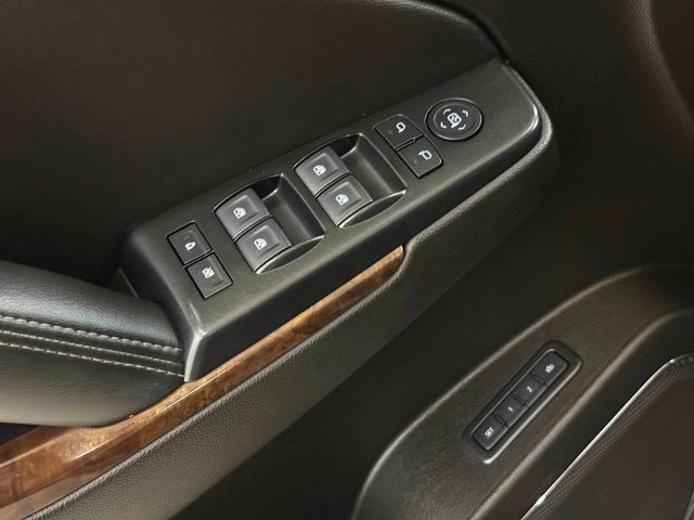 2018 Chevrolet Suburban LT | Houston, TX | Houston Auto Credit