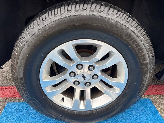 2018 Chevrolet Suburban LT | San Antonio, TX | Clear Choice Automotive South 2018 Chevrolet Suburban LT | San Antonio, TX | Clear Choice Automotive South