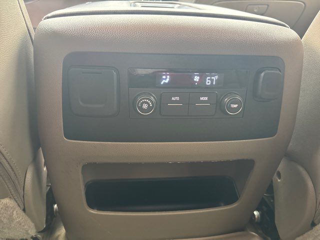 2018 Chevrolet Suburban LT | San Antonio, TX | Clear Choice Automotive South