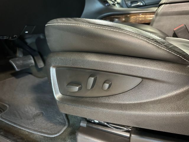 2018 Chevrolet Tahoe LT Nav Buckets Sunroof 22" Chrome Wheels | Irving, Texas | Hopper Motorplex 2018 Chevrolet Tahoe LT Nav Buckets Sunroof 22" Chrome Wheels | Irving, Texas | Hopper Motorplex