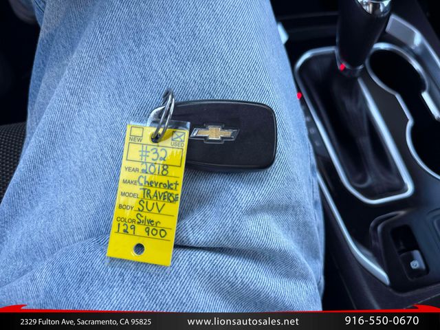 2018 Chevrolet Traverse LT Cloth