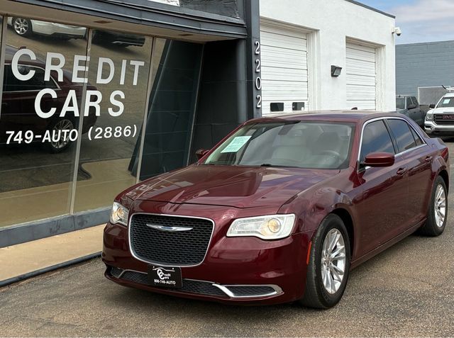 2018 Chrysler 300 TOURING | Lubbock, TX | Credit Cars 