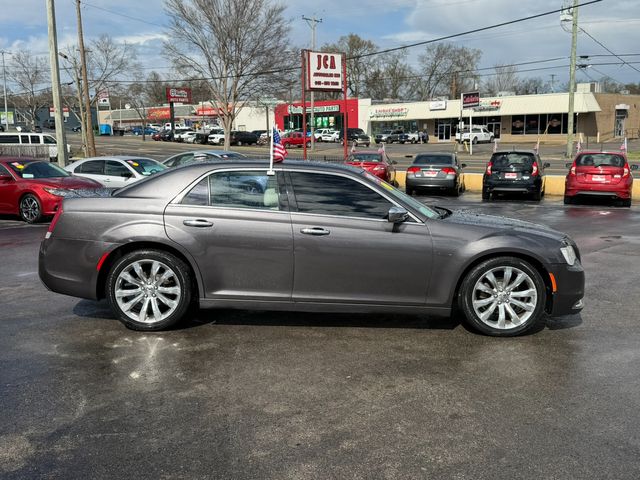 2018 Chrysler 300 Limited | Nashville, TN | Auto Mart Used Cars Inc.