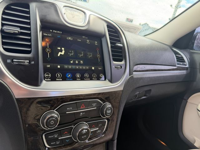 2018 Chrysler 300 Limited | Nashville, TN | Auto Mart Used Cars Inc.