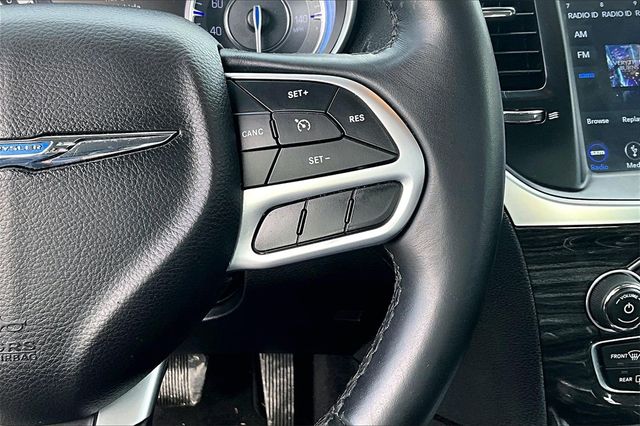 2018 Chrysler 300 Touring L