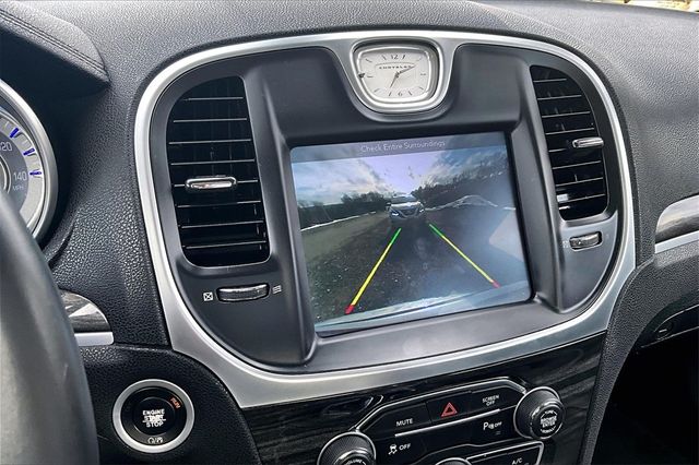 2018 Chrysler 300 Touring L