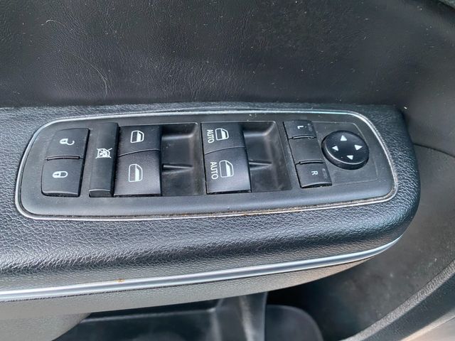 2018 Chrysler 300 S AWD 3 MONTH/3,000 MILE NATIONAL POWERTRAIN WARRANTY