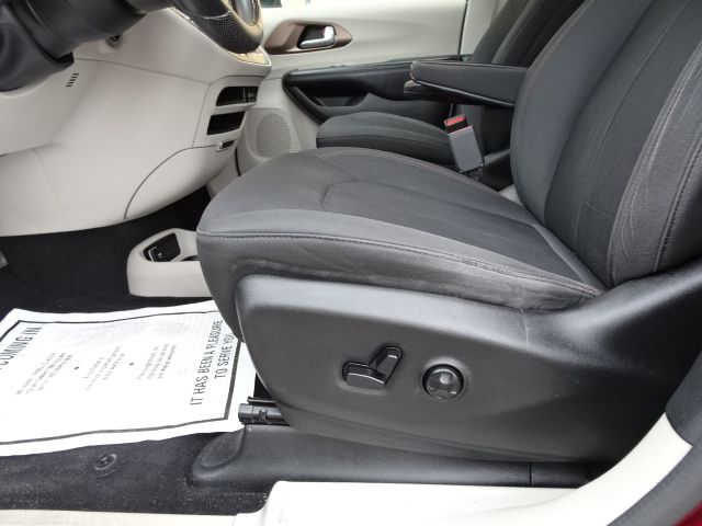 2018 Chrysler Pacifica LX | Corpus Christi, TX | Discount Motor Company 2018 Chrysler Pacifica LX | Corpus Christi, TX | Discount Motor Company