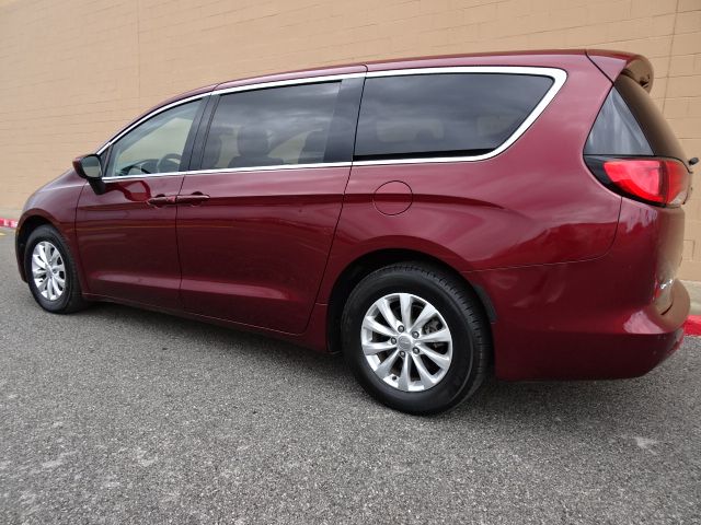 2018 Chrysler Pacifica LX | Corpus Christi, TX | Discount Motor Company 2018 Chrysler Pacifica LX | Corpus Christi, TX | Discount Motor Company