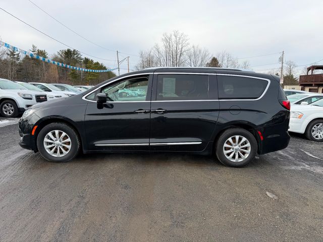 2018 Chrysler Pacifica Touring L | Hoosick Falls, New York | Upstate Auto Sales
