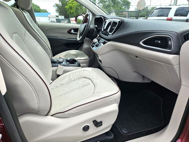 2018 Chrysler Pacifica Limited Wheelchair Van Handicap Ramp Van