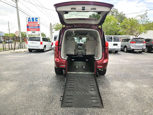 2018 Chrysler Pacifica Limited Wheelchair Van Handicap Ramp Van
