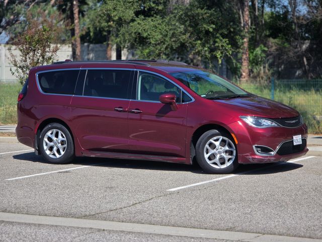2018 Chrysler Pacifica Touring Plus | Reseda, CA | Angeles Auto Alliance