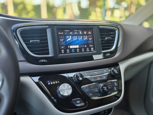 2018 Chrysler Pacifica Touring Plus | Reseda, CA | Angeles Auto Alliance 2018 Chrysler Pacifica Touring Plus | Reseda, CA | Angeles Auto Alliance