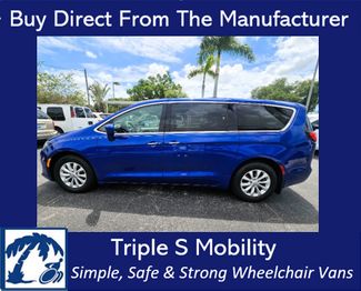 2018 Chrysler Pacifica Touring Plus Wheelchair Van Handicap Ramp Van  | Pinellas Park, Florida | Triple S Mobility, Inc
