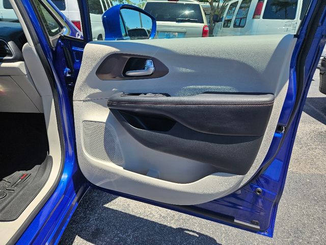 2018 Chrysler Pacifica Touring Plus Wheelchair Van Handicap Ramp Van