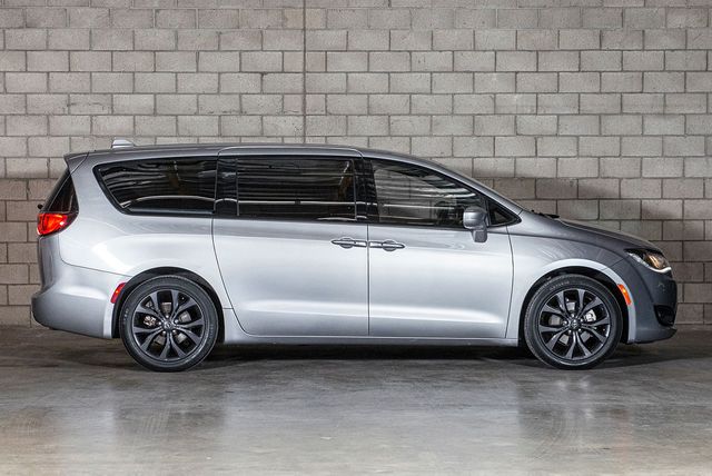 2018 Chrysler Pacifica Touring Plus | Van Nuys, CA | Stellar Auto INC. 2018 Chrysler Pacifica Touring Plus | Van Nuys, CA | Stellar Auto INC.