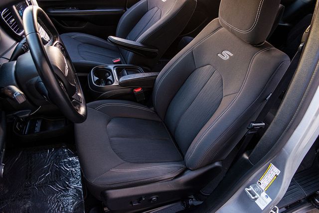 2018 Chrysler Pacifica Touring Plus | Van Nuys, CA | Stellar Auto INC.