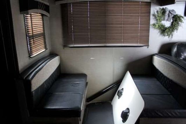 2018 Crur  5TH WHEEL - Ledet's Auto Sales Gonzales, Louisiana 70737