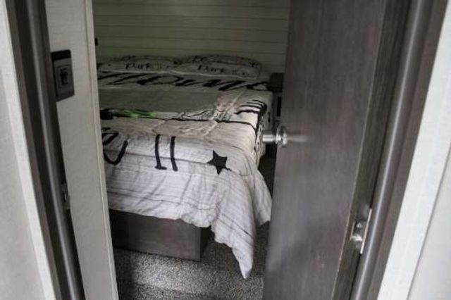 2018 Crur  5TH WHEEL - Ledet's Auto Sales Gonzales, Louisiana 70737