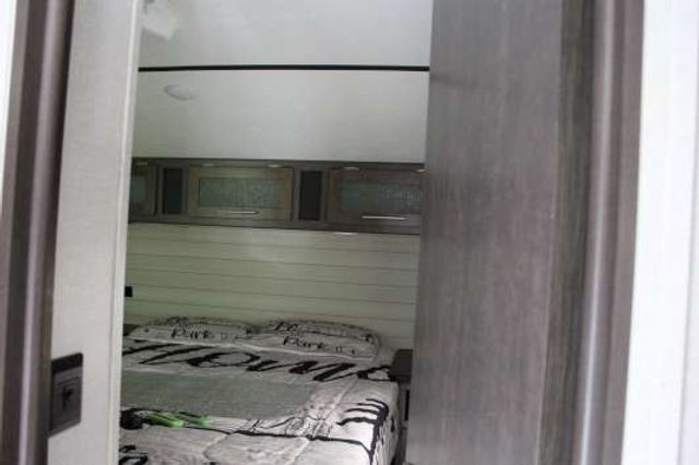 2018 Crur  5TH WHEEL - Ledet's Auto Sales Gonzales, Louisiana 70737