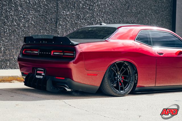 2018 Dodge Challenger 392 HEMI Scat Pack Shaker