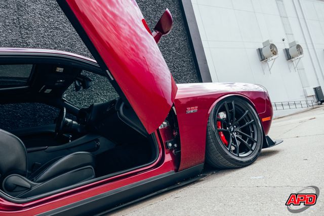 2018 Dodge Challenger 392 HEMI Scat Pack Shaker