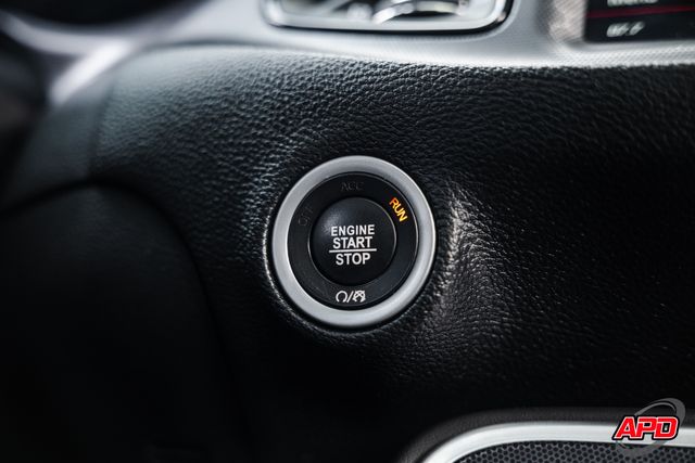 2018 Dodge Challenger 392 HEMI Scat Pack Shaker