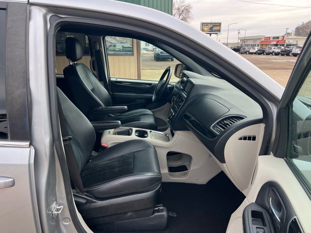 2018 Dodge Grand Caravan SXT ONLY 54,000 Miles | Dickinson, ND | Heiser Motors 2018 Dodge Grand Caravan SXT ONLY 54,000 Miles | Dickinson, ND | Heiser Motors