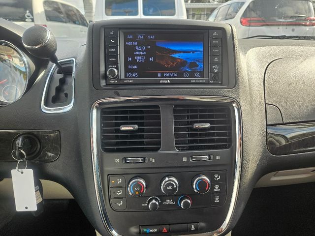 2018 Dodge Grand Caravan SE  Wheelchair Van Handicap Ramp Van