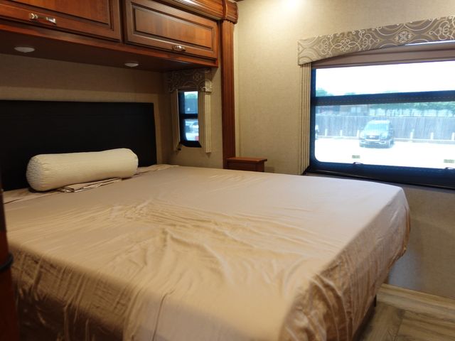 2018 Dynamax 37ts | Irving, Texas | Hopper Motorplex 2018 Dynamax 37ts | Irving, Texas | Hopper Motorplex