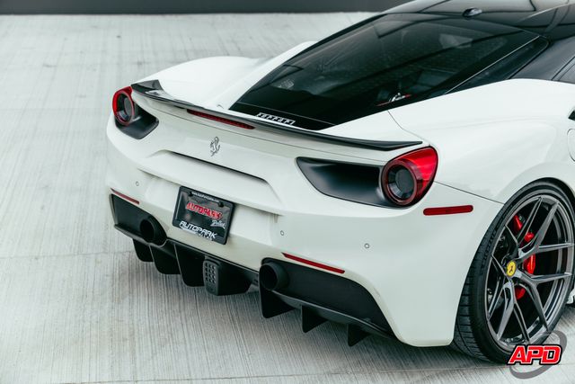2018 Ferrari 488 GTB 