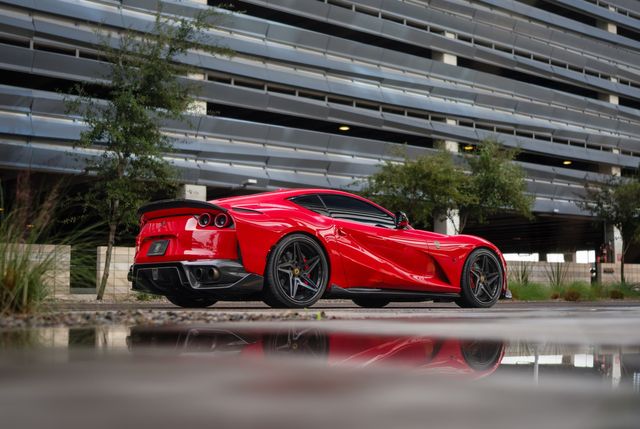 2018 Ferrari 812 Superfast Base