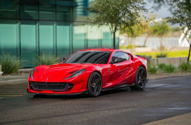 2018 Ferrari 812 Superfast Base