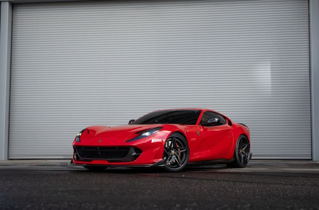 2018 Ferrari 812 Superfast Base