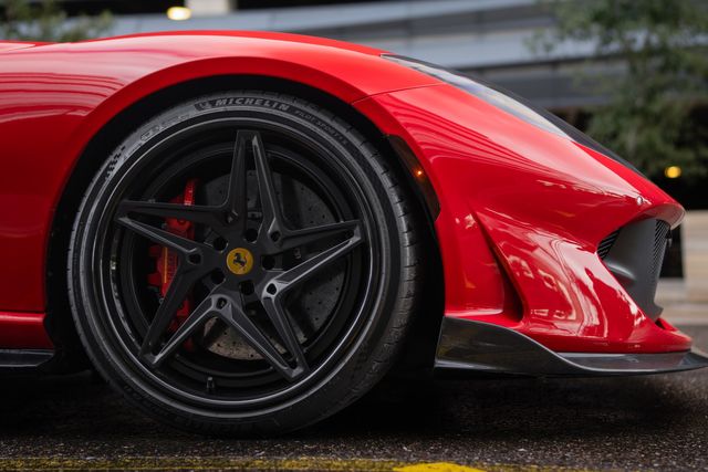 2018 Ferrari 812 Superfast Base