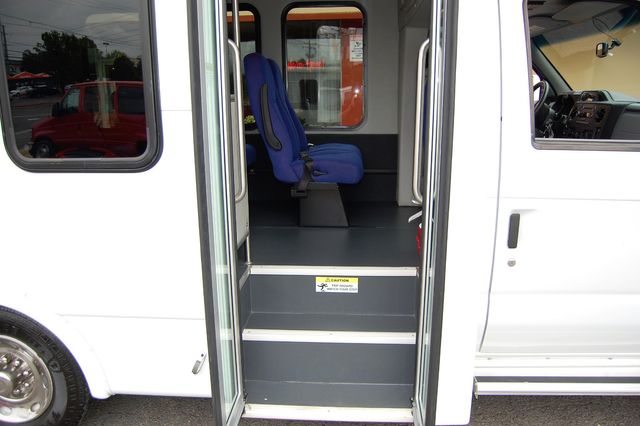 2018 Ford E-350 STARCRAFT - 11 PASSENGER BUS | Charlotte, North Carolina | ADVENTURE VANS 2018 Ford E-350 STARCRAFT - 11 PASSENGER BUS | Charlotte, North Carolina | ADVENTURE VANS