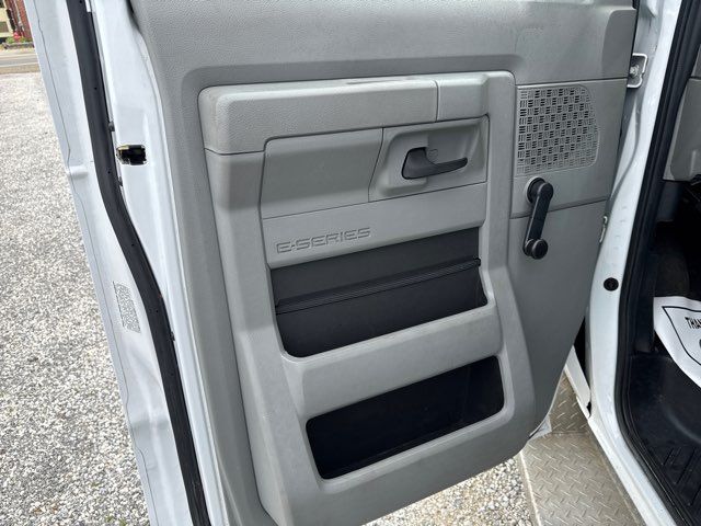 2018 Ford E-Series E-350 SD