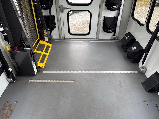 2018 Ford E-Series E-350 SD