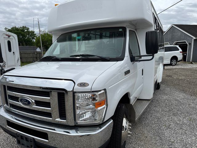 2018 Ford E-Series E-350 SD