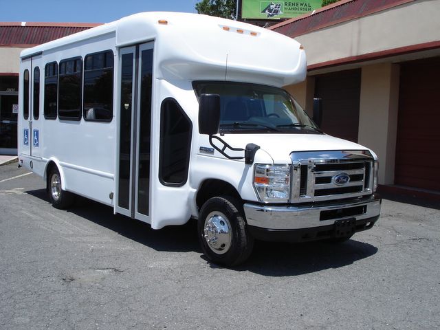 2019 Ford E-Series E-350 SD - 13 PASSENGER MINI-BUS W/LIFT | Charlotte, North Carolina | ADVENTURE VANS