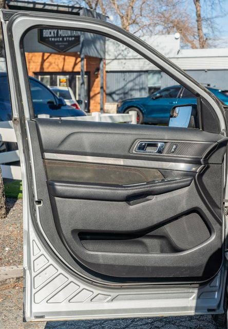 2018 Ford Explorer XLT SPORT / TECH FEATURE BUNDLE / WELL EQUIPPED | Austin, TX | Rocky Mountain Truck Stop Austin