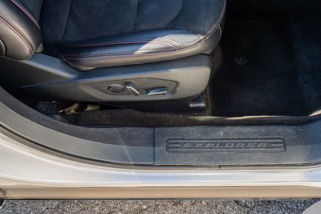 2018 Ford Explorer XLT SPORT / TECH FEATURE BUNDLE / WELL EQUIPPED | Austin, TX | Rocky Mountain Truck Stop Austin 2018 Ford Explorer XLT SPORT / TECH FEATURE BUNDLE / WELL EQUIPPED | Austin, TX | Rocky Mountain Truck Stop Austin