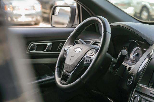 2018 Ford Explorer XLT SPORT / TECH FEATURE BUNDLE / WELL EQUIPPED | Austin, TX | Rocky Mountain Truck Stop Austin 2018 Ford Explorer XLT SPORT / TECH FEATURE BUNDLE / WELL EQUIPPED | Austin, TX | Rocky Mountain Truck Stop Austin