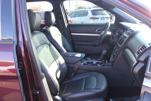 2018 Ford Explorer XLT | Granite City, Illinois | MasterCars Company Inc. 2018 Ford Explorer XLT | Granite City, Illinois | MasterCars Company Inc.