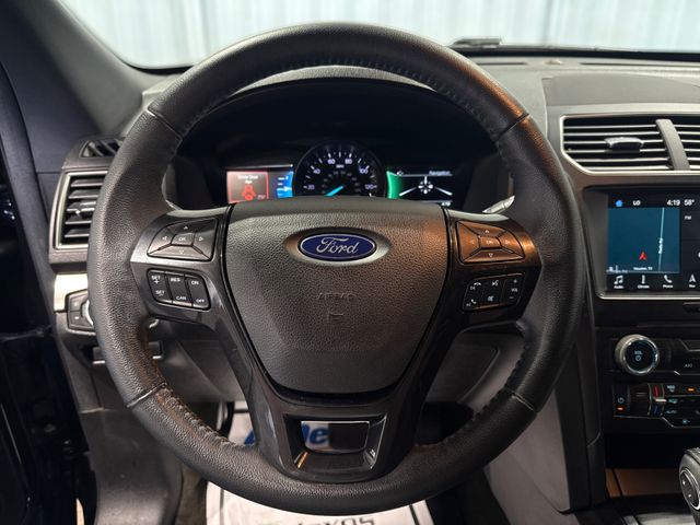 2018 Ford EXPLORER XLT 2018 Ford EXPLORER XLT