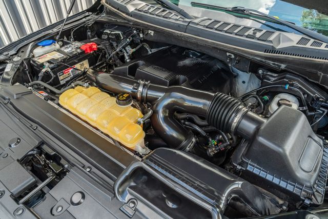 2018 Ford F-150 Platinum Crew Cab 4x4 / LUXURY / LOADED | Austin, TX | Rocky Mountain Truck Stop Austin 2018 Ford F-150 Platinum Crew Cab 4x4 / LUXURY / LOADED | Austin, TX | Rocky Mountain Truck Stop Austin