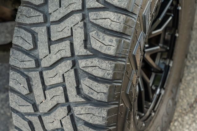 2018 Ford F-150 Platinum Crew Cab 4x4 / LUXURY / LOADED | Austin, TX | Rocky Mountain Truck Stop Austin 2018 Ford F-150 Platinum Crew Cab 4x4 / LUXURY / LOADED | Austin, TX | Rocky Mountain Truck Stop Austin